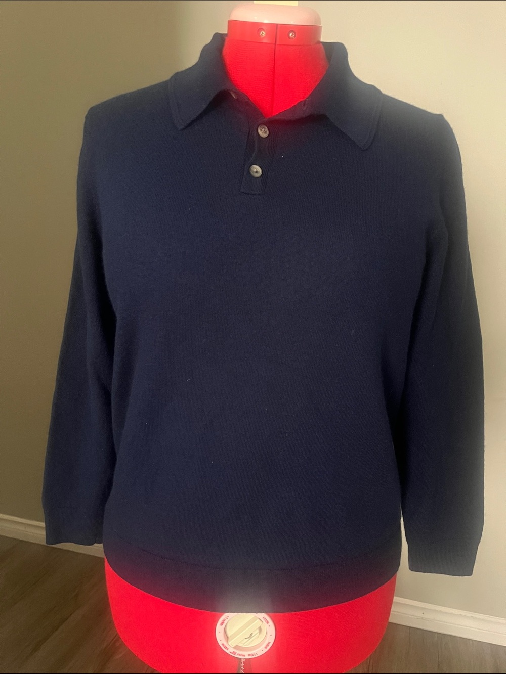 Woman 100% Extra Fine Merino Wool Grayson & Dunn Navy Collared Pullover Sweater